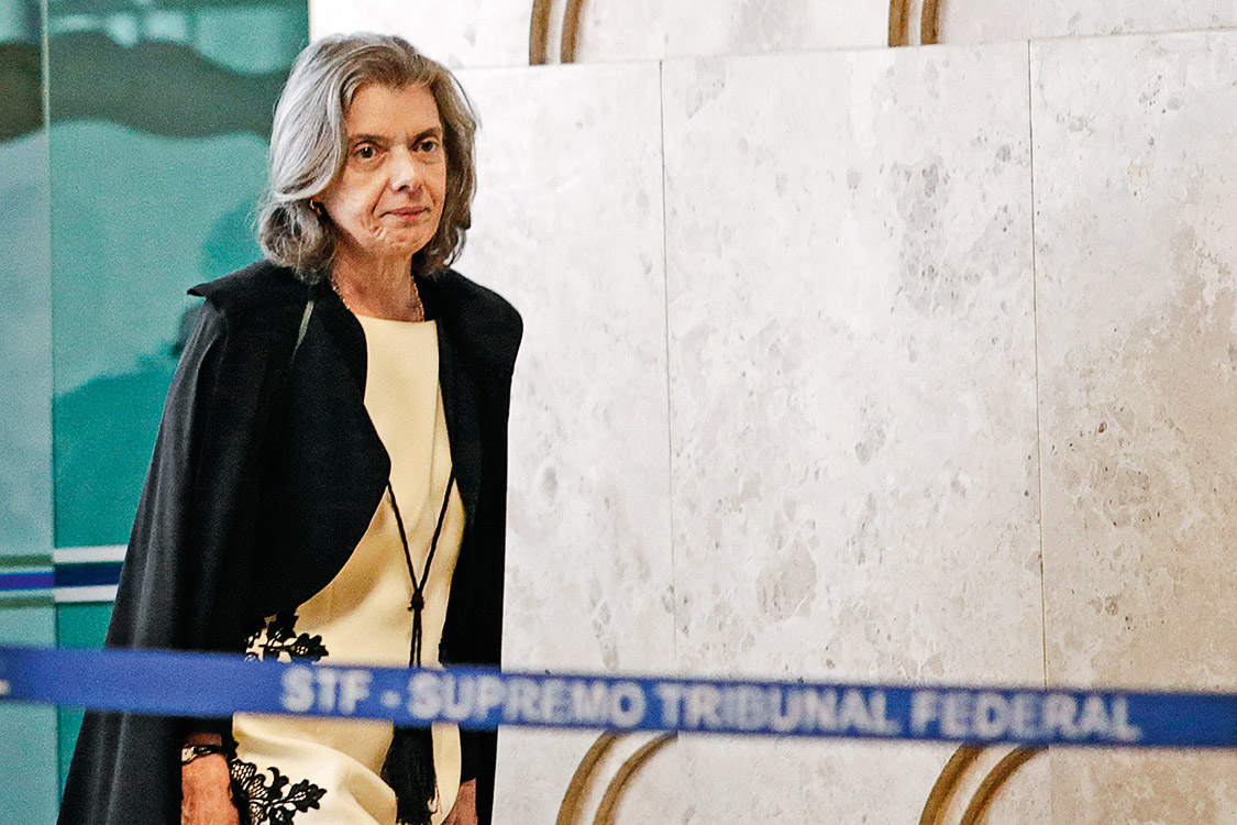 Revista Veja Mat&eacute;ria: Luiz Fachin &eacute; o novo relator da Lava Jato Personagem: C&aacute;rmen L&uacute;cia, ministro do STF Foto: Cristiano Mariz Data:02/02/2017 Local: STF - Bras&iacute;lia - DF