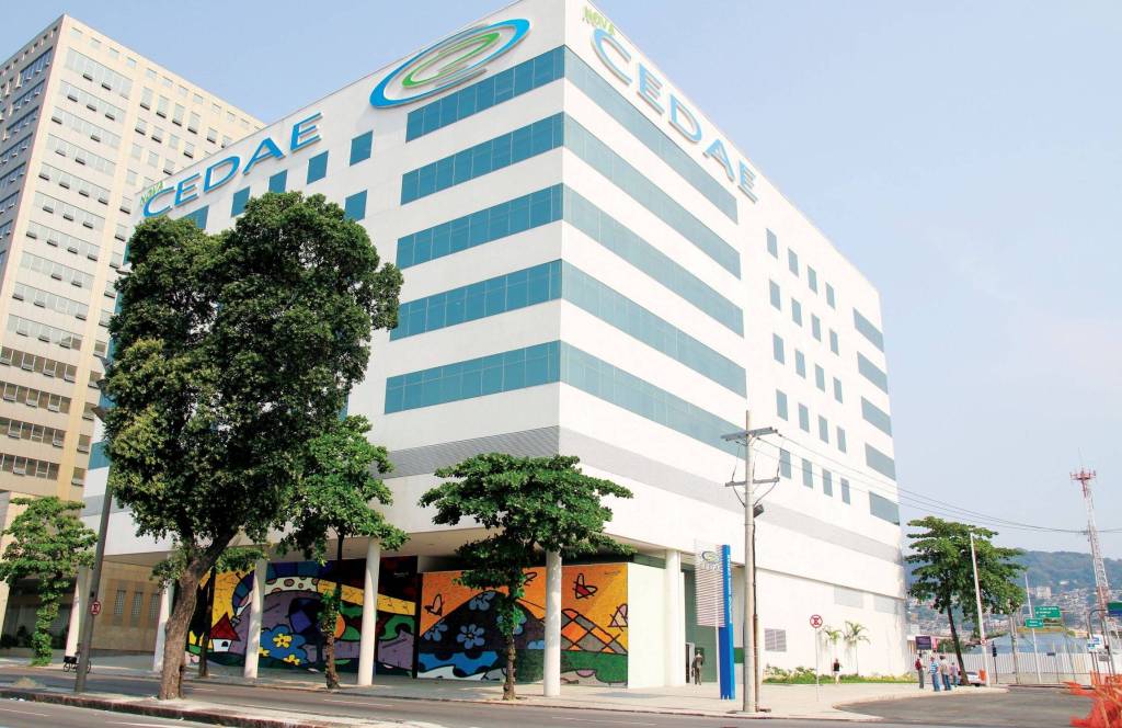 Desembargador do TJRJ suspende decreto que impedia o leilão da Cedae