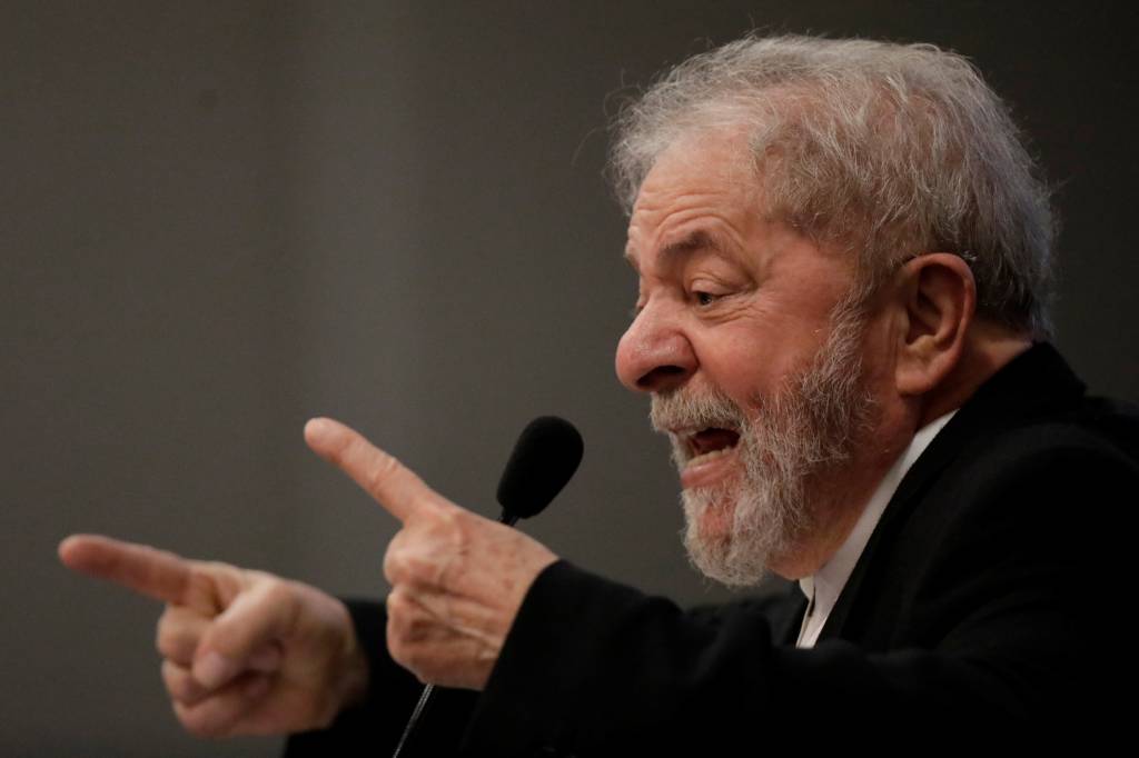 Lula pede que seja absolvido em ação sobre suborno a Cerveró