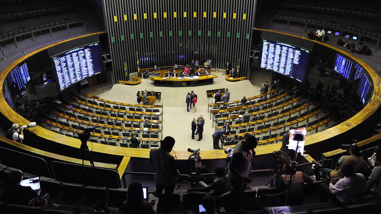 Câmara analisa segunda denúncia contra Temer