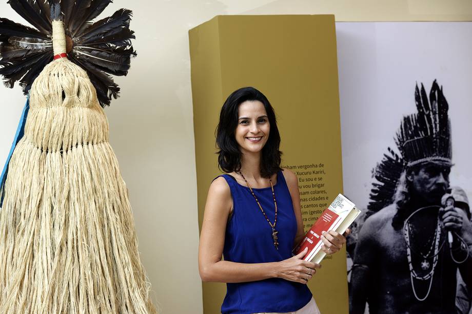 Flávia Roberta Alves Costa, finalista do Prêmio Educador Nota 10