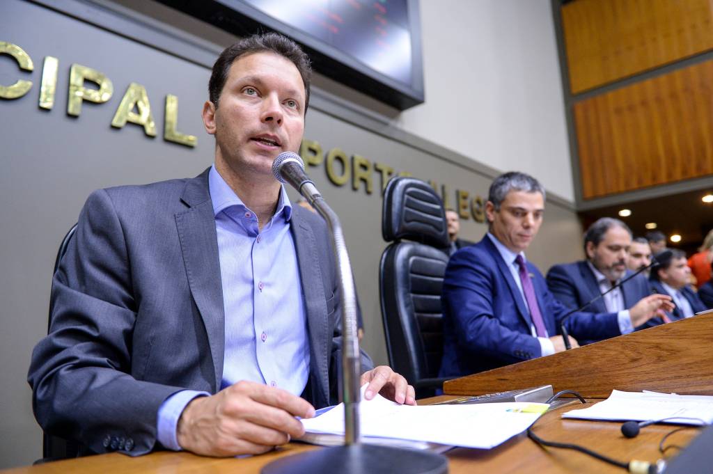 Marchezan ofende parlamentares e vereadores se revoltam