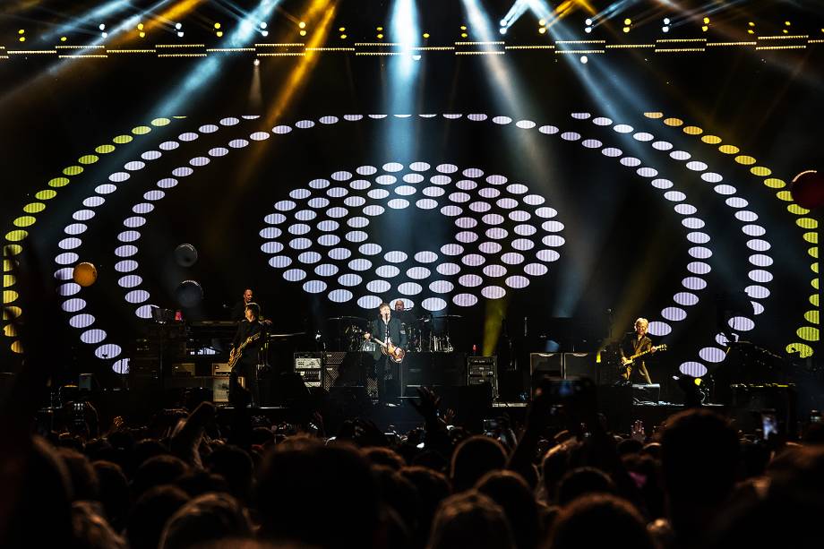 Após sete anos, Porto Alegre recebeu Paul McCartney, para o show de estreia da turnê "One on One" no Brasil - 13/10/2017