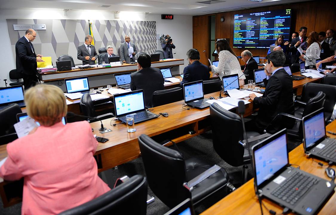 CCJ aprova demissão de servidor por insuficiência de desempenho