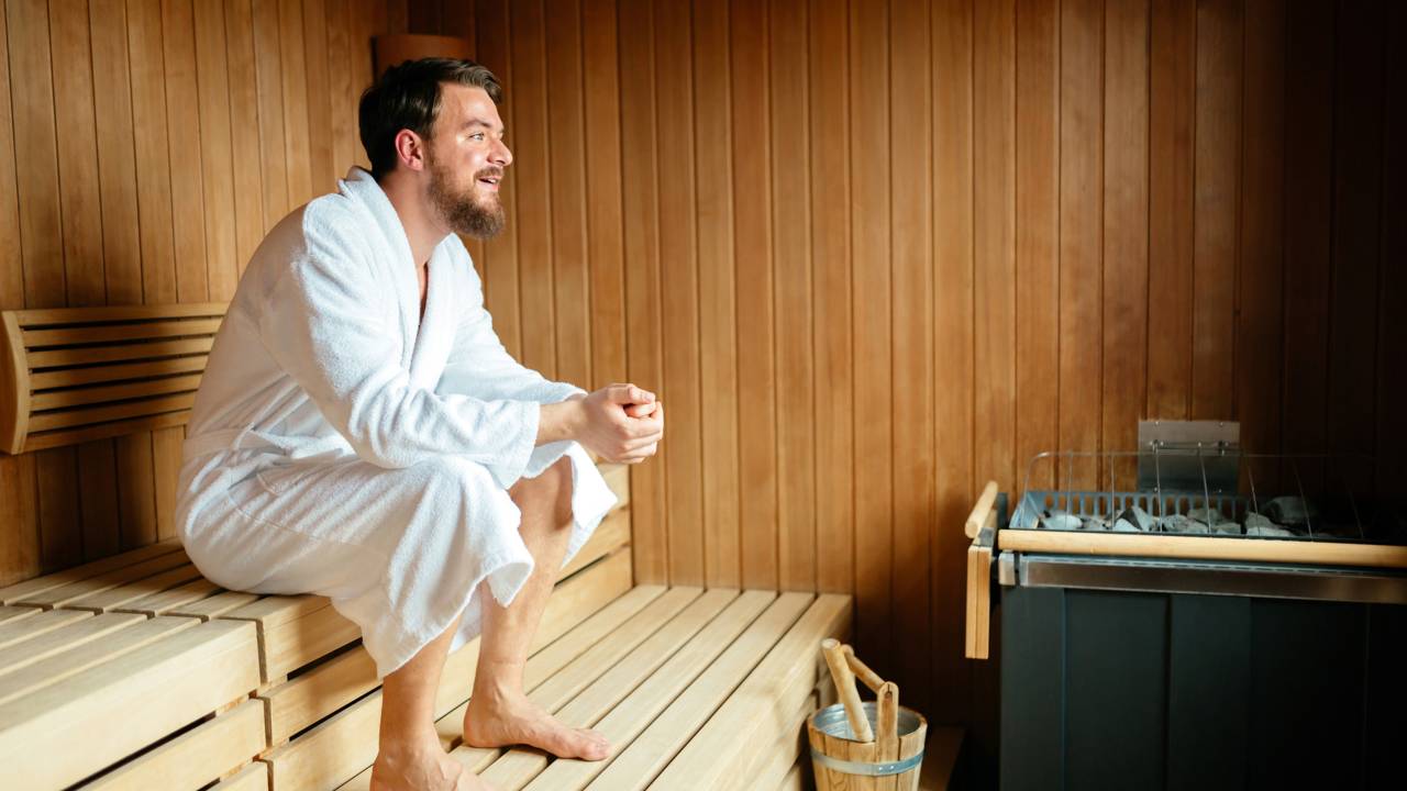 Homem na sauna