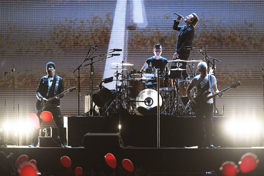 A banda irlandesa U2 se apresenta no estádio do Morumbi, em São Paulo, como parte da turnê em que celebra os 30 anos do disco "The Joshua Tree" - 19/10/2017 A banda irlandesa U2 se apresenta no estádio do Morumbi, em São Paulo, como parte da turnê em que celebra os 30 anos do disco "The Joshua Tree" - 19/10/2017