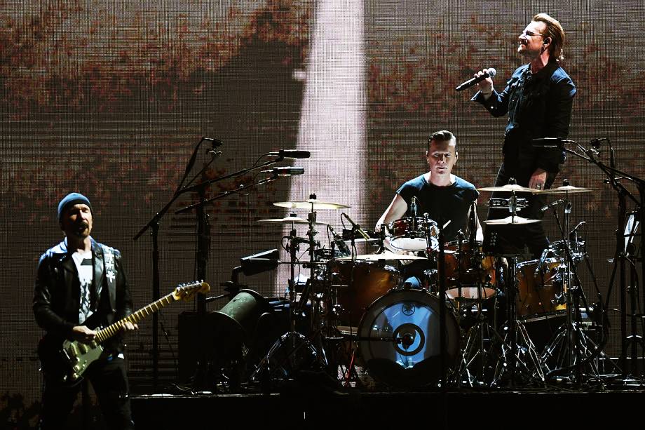 A banda irlandesa U2 se apresenta no estádio do Morumbi, em São Paulo, como parte da turnê em que celebra os 30 anos do disco "The Joshua Tree" - 19/10/2017 A banda irlandesa U2 se apresenta no estádio do Morumbi, em São Paulo, como parte da turnê em que celebra os 30 anos do disco "The Joshua Tree" - 19/10/2017