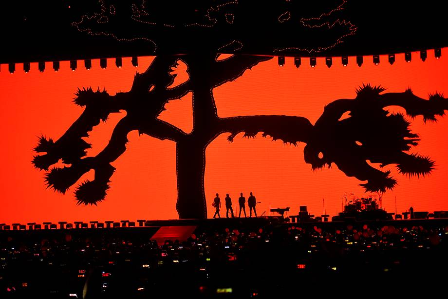 A banda irlandesa U2 se apresenta no estádio do Morumbi, em São Paulo, como parte da turnê em que celebra os 30 anos do disco "The Joshua Tree" - 19/10/2017 A banda irlandesa U2 se apresenta no estádio do Morumbi, em São Paulo, como parte da turnê em que celebra os 30 anos do disco "The Joshua Tree" - 19/10/2017