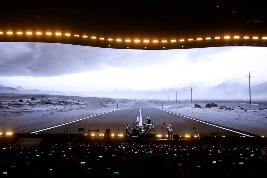 A banda irlandesa U2 se apresenta no estádio do Morumbi, em São Paulo, como parte da turnê em que celebra os 30 anos do disco "The Joshua Tree" - 19/10/2017 A banda irlandesa U2 se apresenta no estádio do Morumbi, em São Paulo, como parte da turnê em que celebra os 30 anos do disco "The Joshua Tree" - 19/10/2017