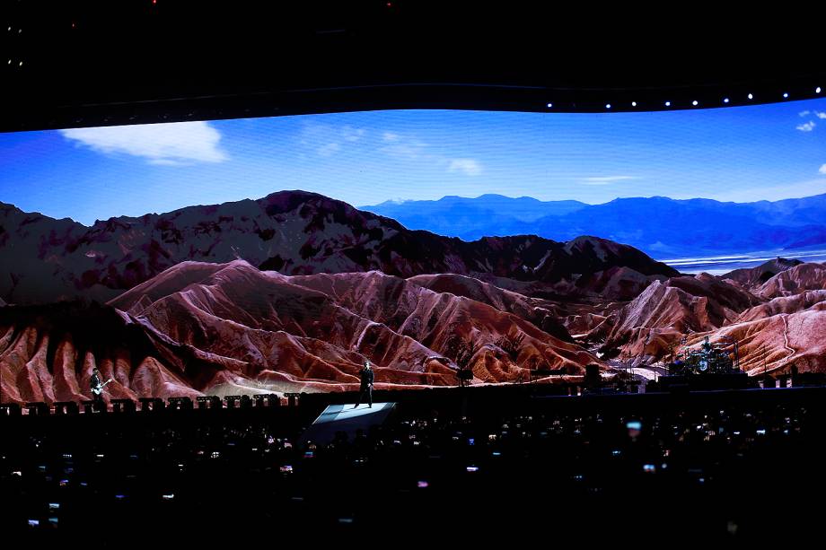 A banda irlandesa U2 se apresenta no estádio do Morumbi, em São Paulo, como parte da turnê em que celebra os 30 anos do disco "The Joshua Tree" - 19/10/2017 A banda irlandesa U2 se apresenta no estádio do Morumbi, em São Paulo, como parte da turnê em que celebra os 30 anos do disco "The Joshua Tree" - 19/10/2017