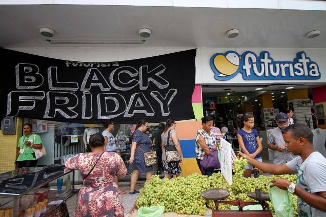 Movimentação no comércio com promoções da Black Friday, no centro do Recife (PE) - 23/11/2017 Movimentação no comércio com promoções da Black Friday, no centro do Recife (PE) - 23/11/2017