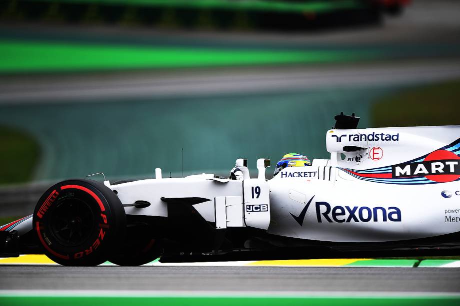 O piloto Felipe Massa, da Williams, durante segundo dia de treino livre para o Grande Prêmio do Brasil, no Autódromo de Interlagos - 11/11/2017