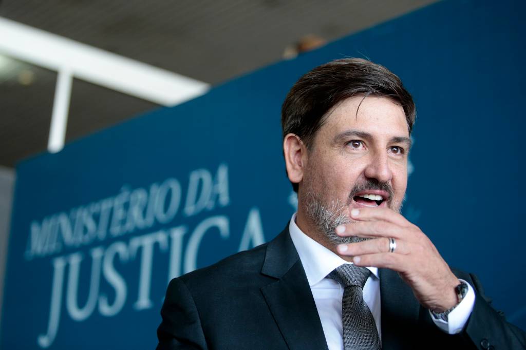 Procuradores rebatem Segovia sobre inquérito contra Temer