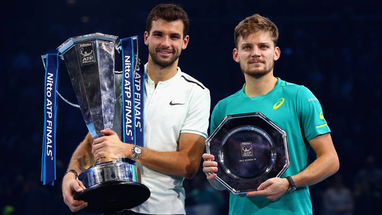 Grigor Dimitrov (à esq.) venceu David Goffin na decisão do ATP Finals de Londres de 2017