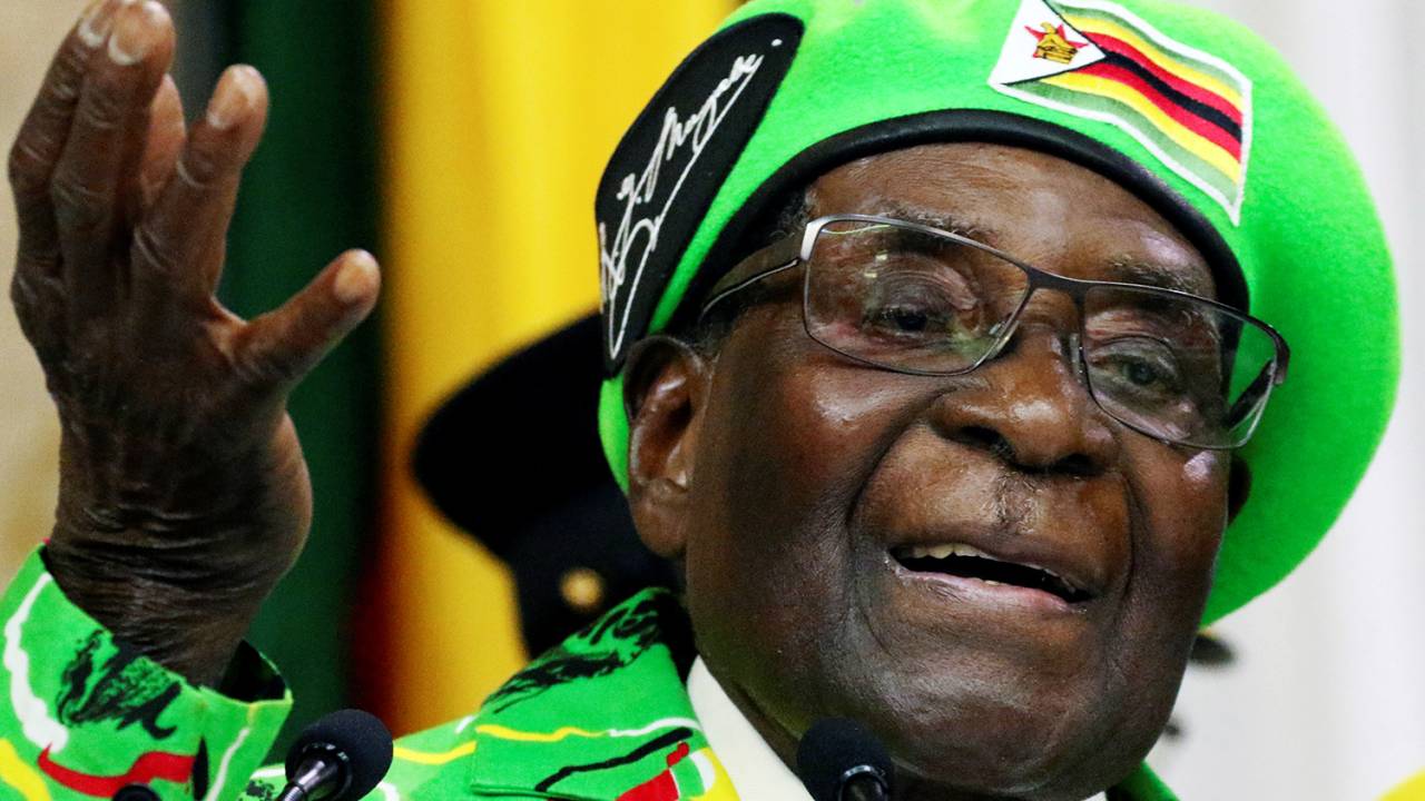 O presidente do Zimbábue, Robert Mugabe, durante encontro na capital Harare - 07/10/2017