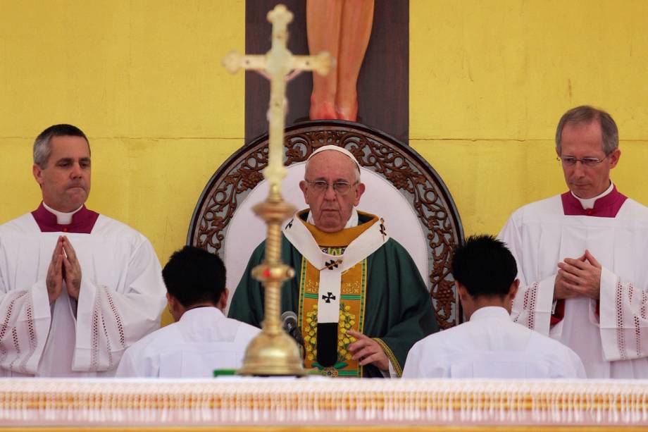 Papa Francisco Lidera uma missa no estádio de esportes Kyaikkasan, em Rangum, no Myanmar - 29/11/2017