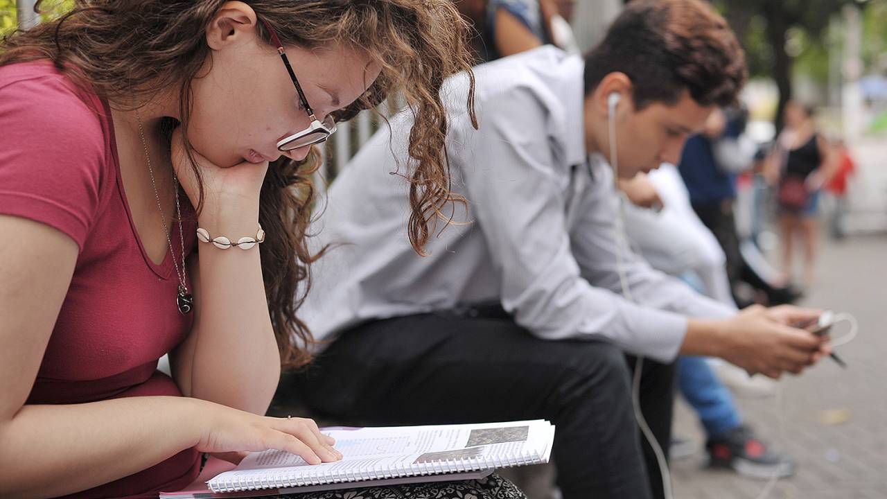 Enem - Vestibular - Universidade - Educação