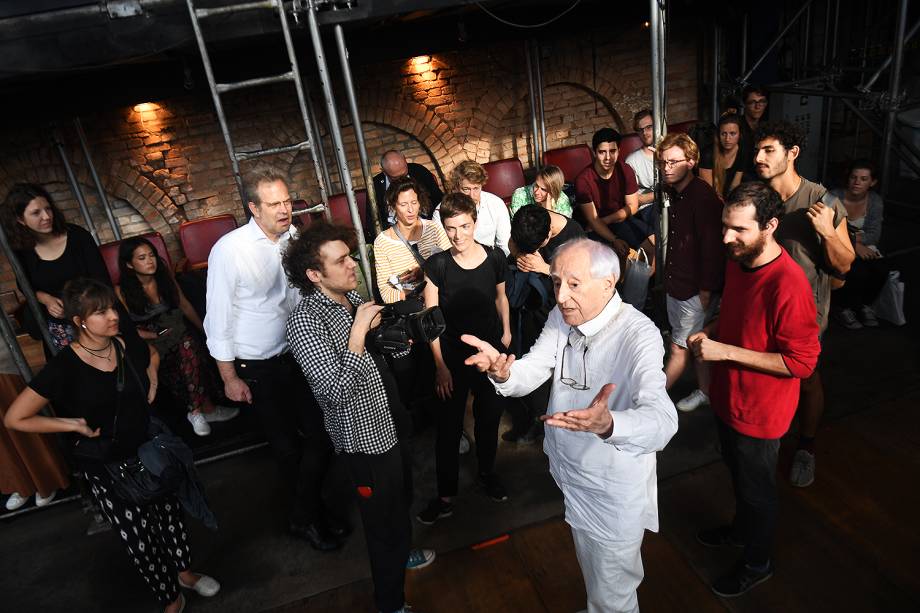 Zé Celso, diretor do Teatro Oficina