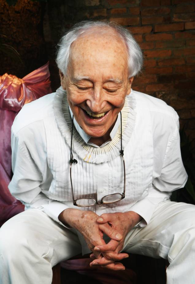 O dramaturgo Zé Celso, diretor do Teatro Oficina em entrevista ao site de VEJA O dramaturgo Zé Celso, diretor do Teatro Oficina em entrevista ao site de VEJA