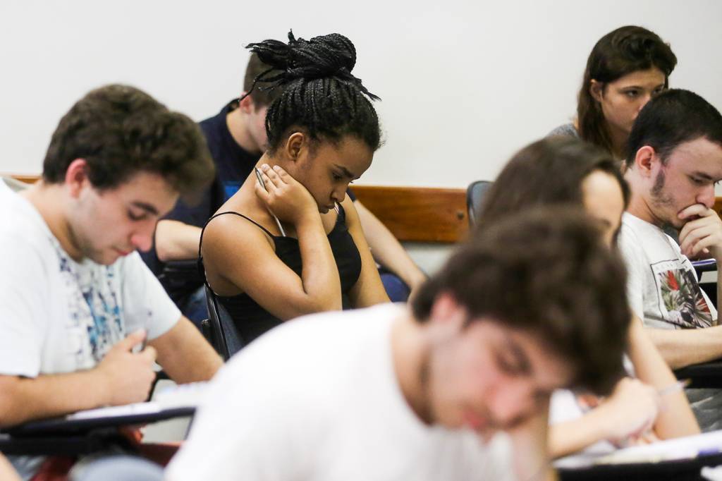 Fuvest 2025: Lista de aprovados na 1ª chamada já está disponível: veja como acessar