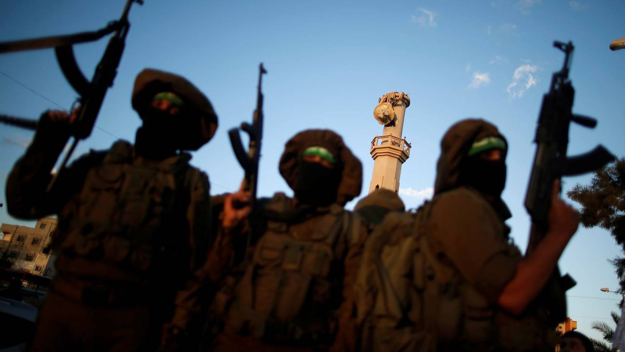 Membros do Hamas protestam na Faixa de Gaza