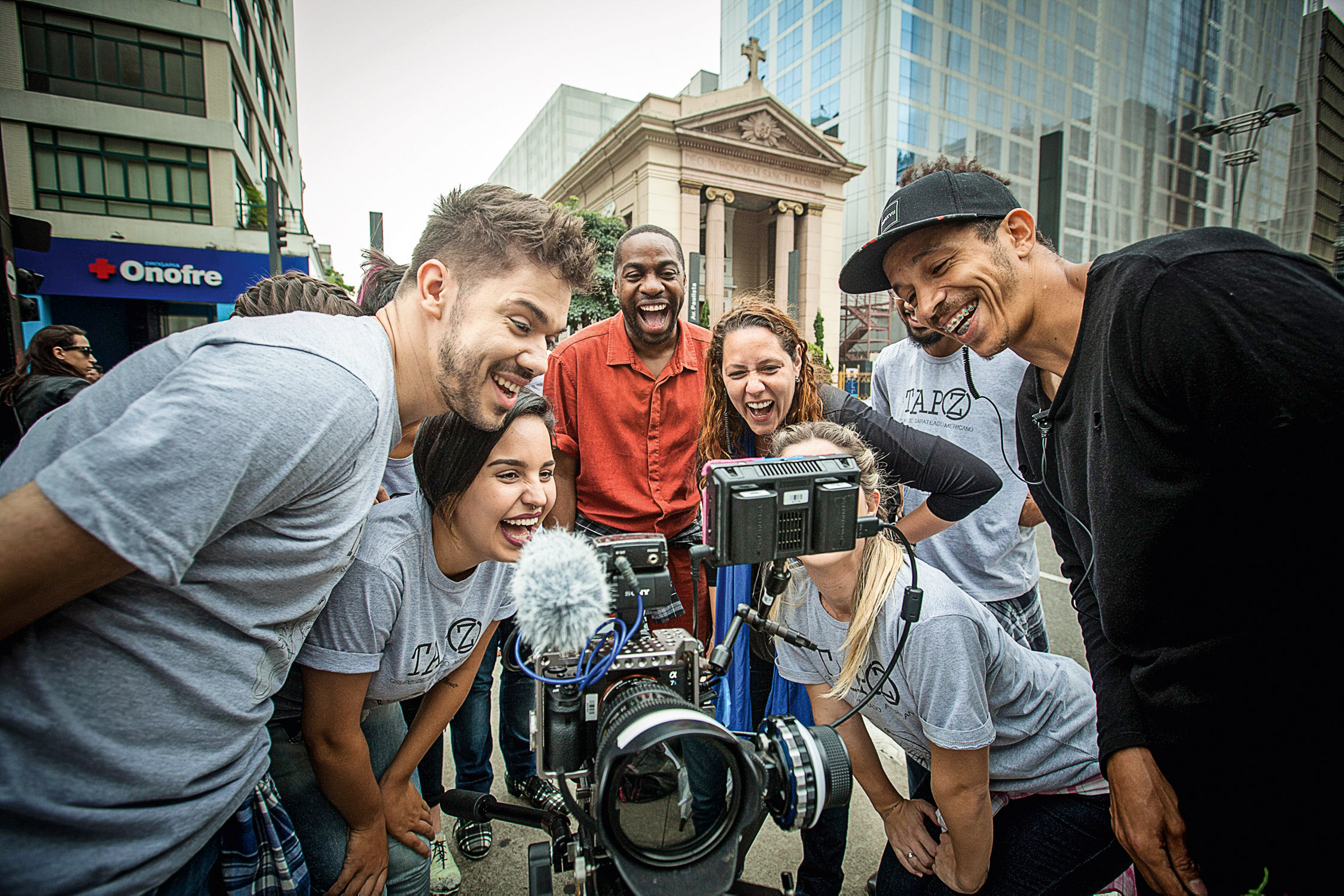Agenda positiva &ndash; Lazinho e equipe na Paulista: surpresas e papos pol&iacute;ticos