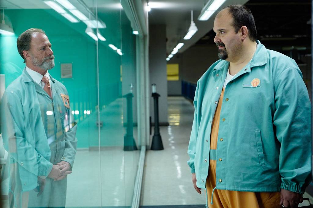 Louis Herthum e Mel Rodriguez em 'Kill All Others' Louis Herthum e Mel Rodriguez em 'Kill All Others'