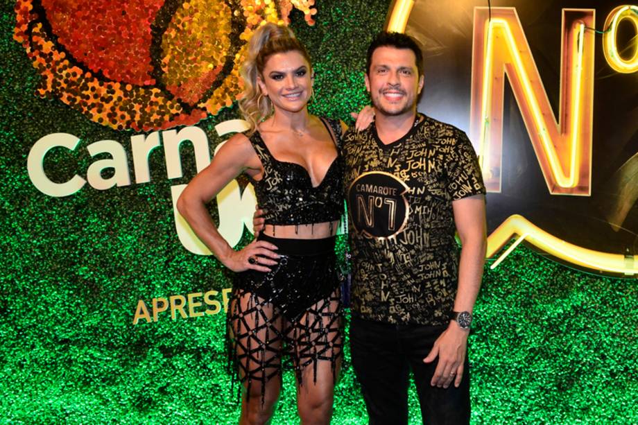 Mirella Santos e Wellington Muniz posa para foto em camarote no Sambódromo da Marquês de Sapucaí - 12/02/2018 Mirella Santos e Wellington Muniz posa para foto em camarote no Sambódromo da Marquês de Sapucaí - 12/02/2018