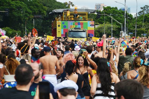 O bloco Frevo Mulher, com a cantora Elba Ramalho no Ibirapuera, anima o pré-Carnaval paulistano - 03/02/2018 O bloco Frevo Mulher, com a cantora Elba Ramalho no Ibirapuera, anima o pré-Carnaval paulistano - 03/02/2018
