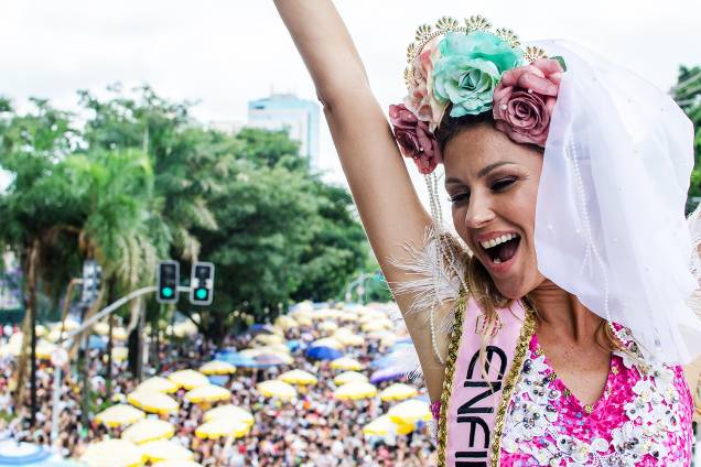 Ellen Jabour, musa do Bloco Casa Comigo, durante desfile na Avenida Brigadeiro Faria Lima, zona oeste da capital paulista - 03/02/2018 Ellen Jabour, musa do Bloco Casa Comigo, durante desfile na Avenida Brigadeiro Faria Lima, zona oeste da capital paulista - 03/02/2018
