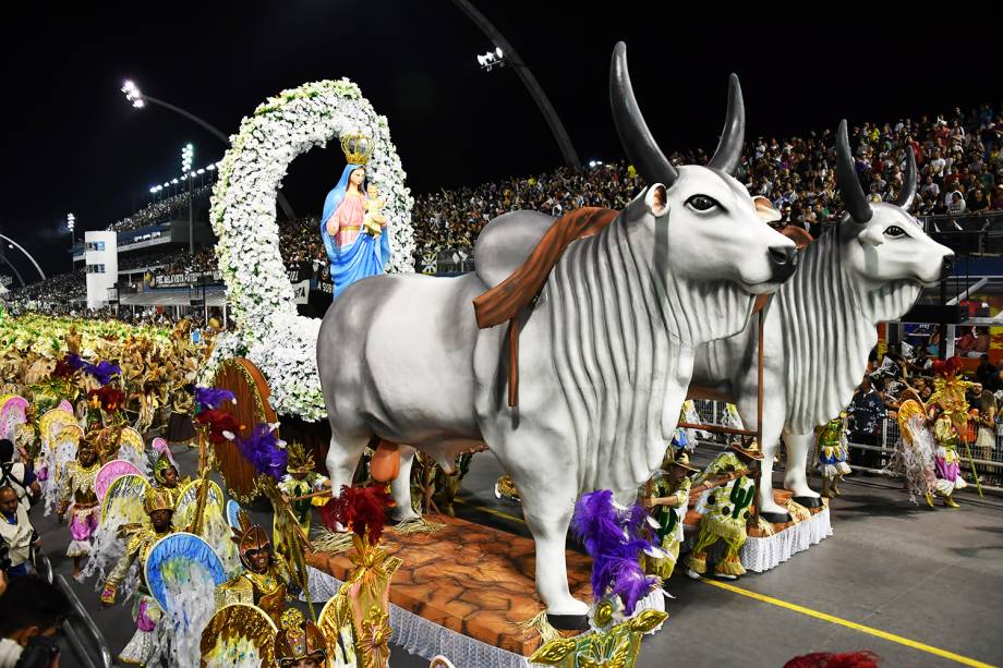 A escola de samba Vai-Vai é a quarta a desfilar no Sambódromo do Anhembi, durante a segunda noite do Carnaval paulistano - 11/02/2018 A escola de samba Vai-Vai é a quarta a desfilar no Sambódromo do Anhembi, durante a segunda noite do Carnaval paulistano - 11/02/2018