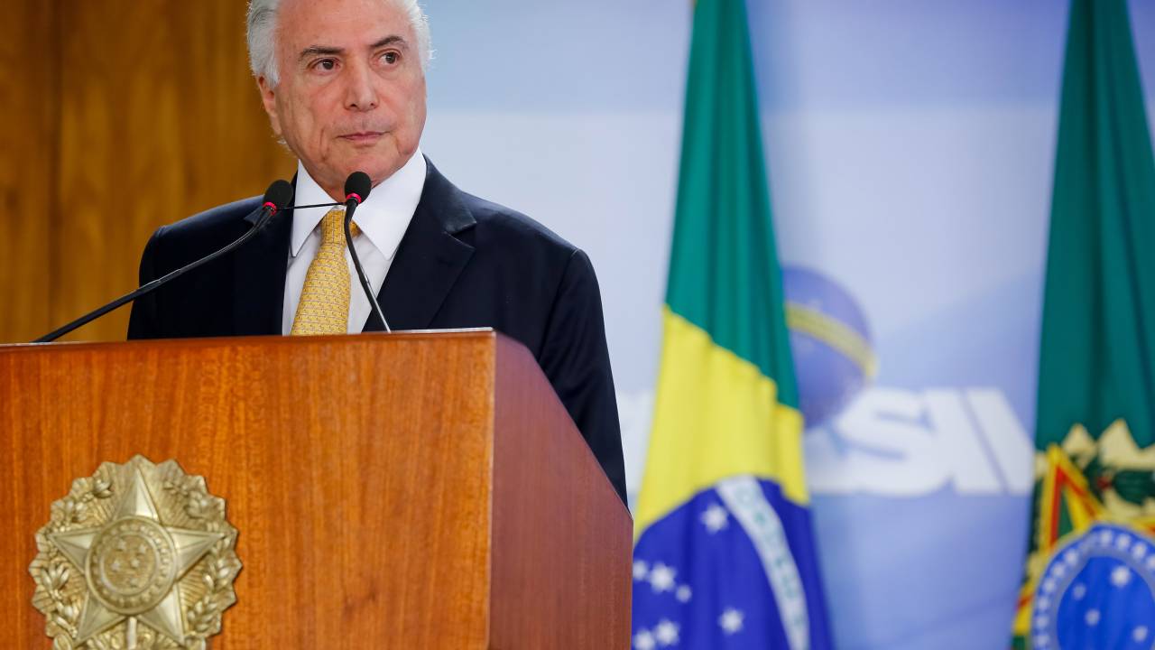 Michel Temer assina de Decreto de Intervenção Federal