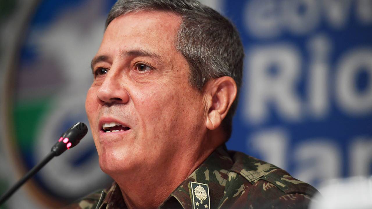 O interventor do Estado do Rio de Janeiro, Walter Braga Netto, concede entrevista coletiva - 27/02/2018