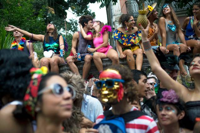 Bloco Céu na Terra anima foliões no bairro de Santa Tereza, no Rio de Janeiro (RJ), durante o pré-Carnaval carioca - 03/02/2018 Bloco Céu na Terra anima foliões no bairro de Santa Tereza, no Rio de Janeiro (RJ), durante o pré-Carnaval carioca - 03/02/2018