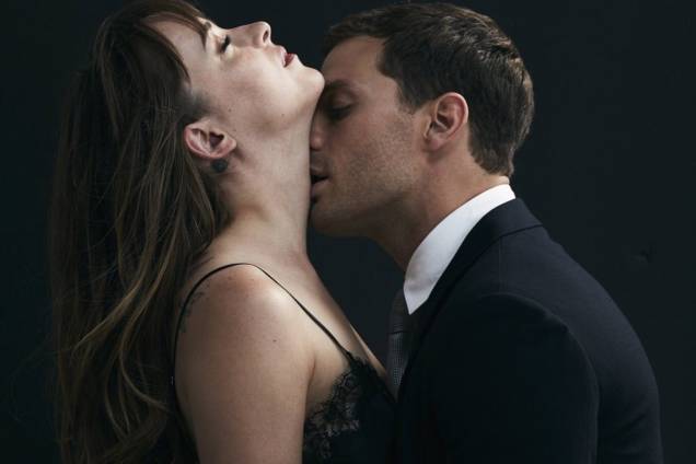 Jamie Dornan e Dakota Johnson regressam como Christian Grey e Anastasia Steele em 'Cinquenta Tons de Liberdade' sequência baseada na obra da escritora britânica E. L. James Jamie Dornan e Dakota Johnson regressam como Christian Grey e Anastasia Steele em 'Cinquenta Tons de Liberdade' sequência baseada na obra da escritora britânica E. L. James