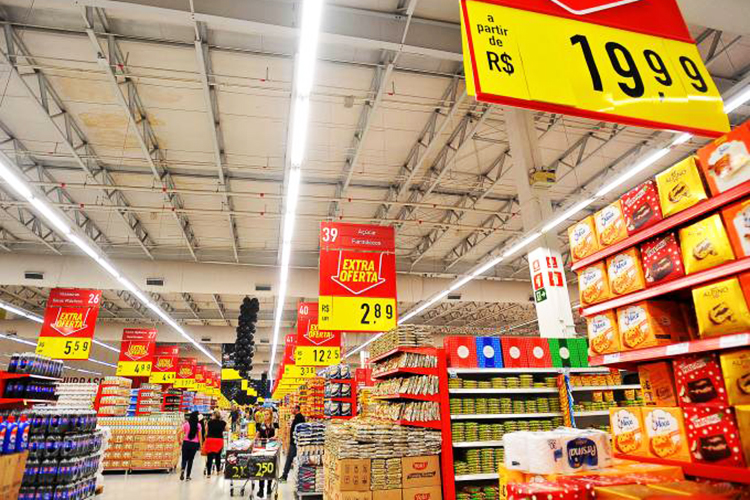 Black Friday no Hipermercado Extra, em São Paulo (SP)