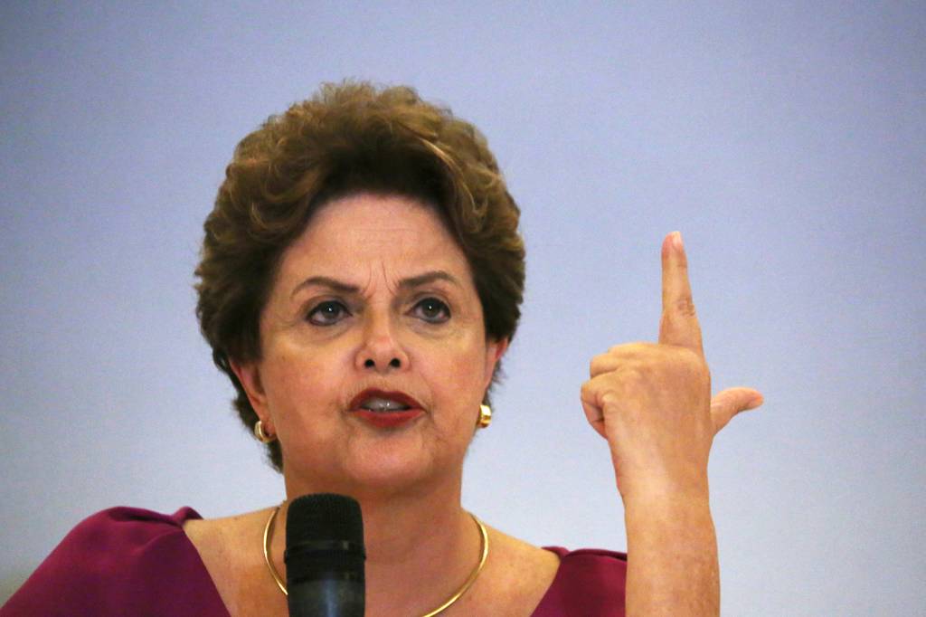 CVM acusa Dilma e mais 16 por irregularidades na refinaria Abreu e Lima