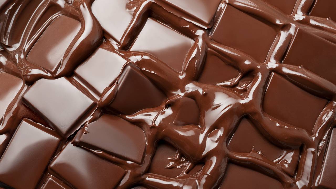 Barra de chocolate derretendo
