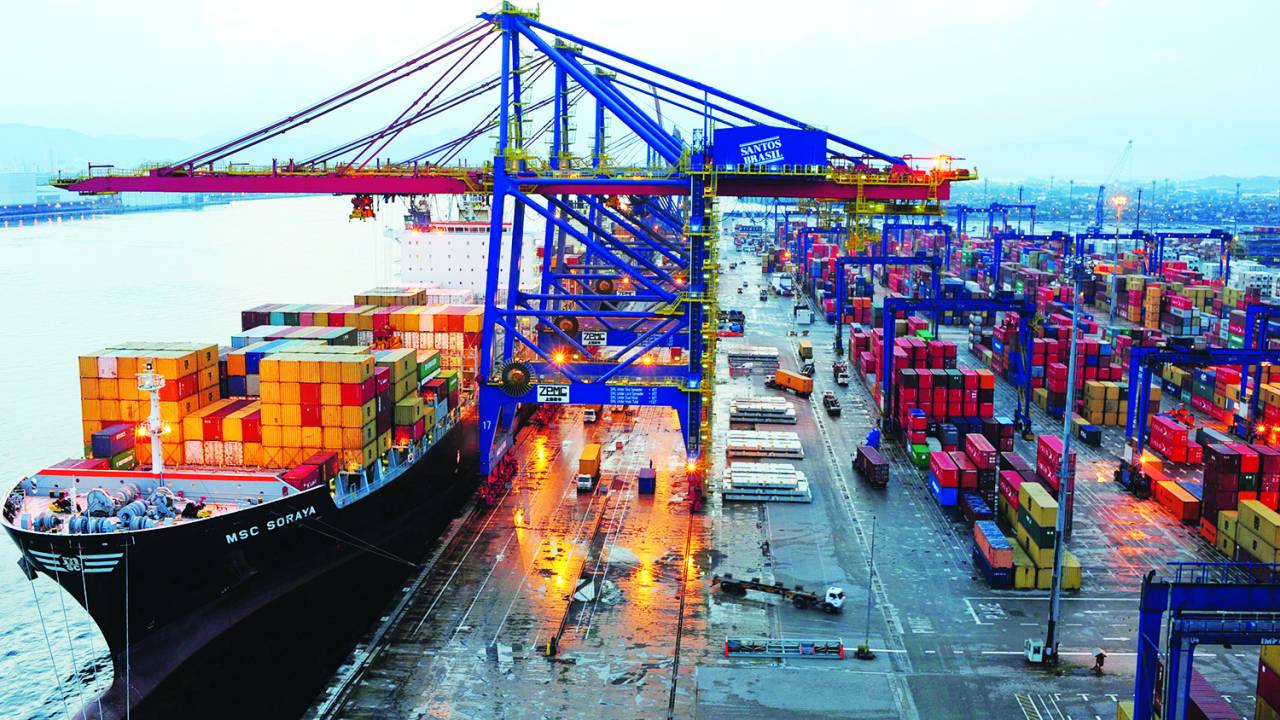 Terminal Santos Brasil, no Porto de Santos