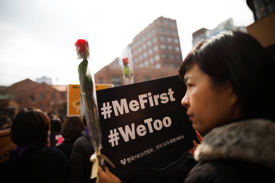 Mulheres realizam protesto em defesa dos direitos femininos, durante o Dia Internacional da Mulher, em Seul, na Coreia do Sul - 08/03/2018