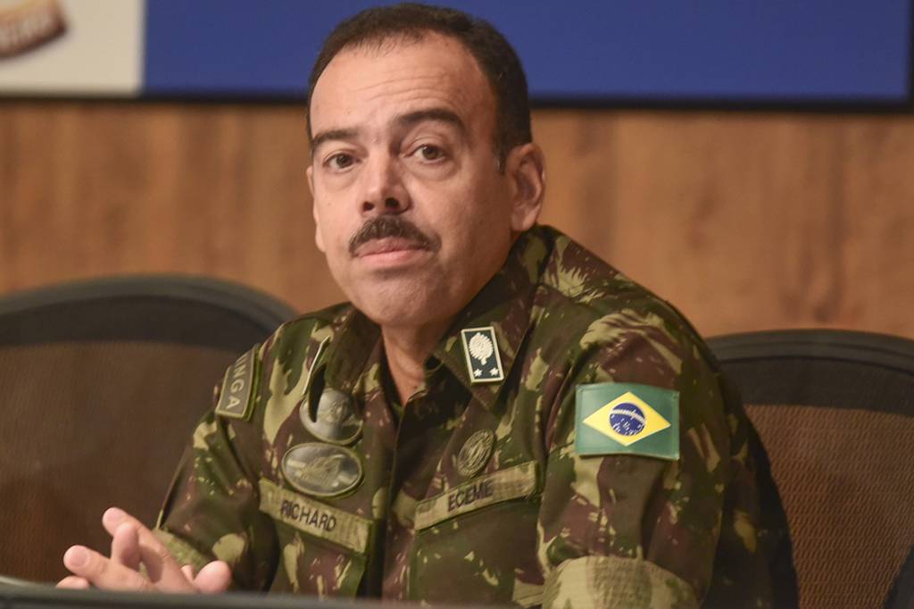 Milícia ‘com certeza’ está envolvida na morte de Marielle, diz general