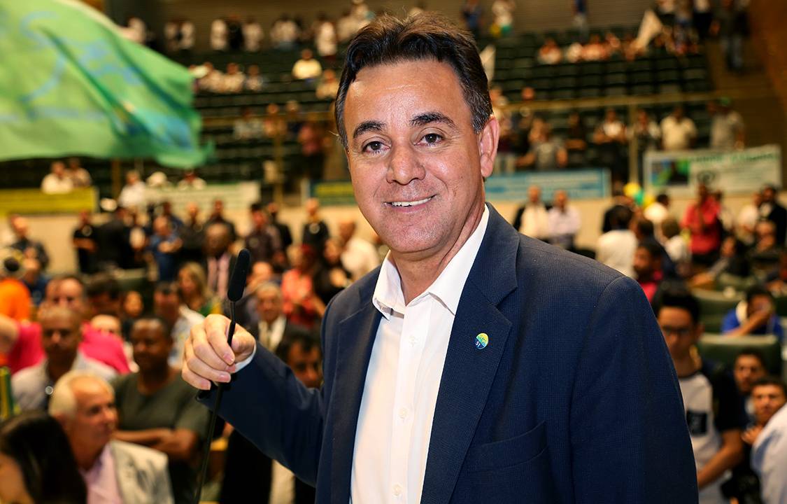 Presidente afastado do Patriota Adilson Barroso