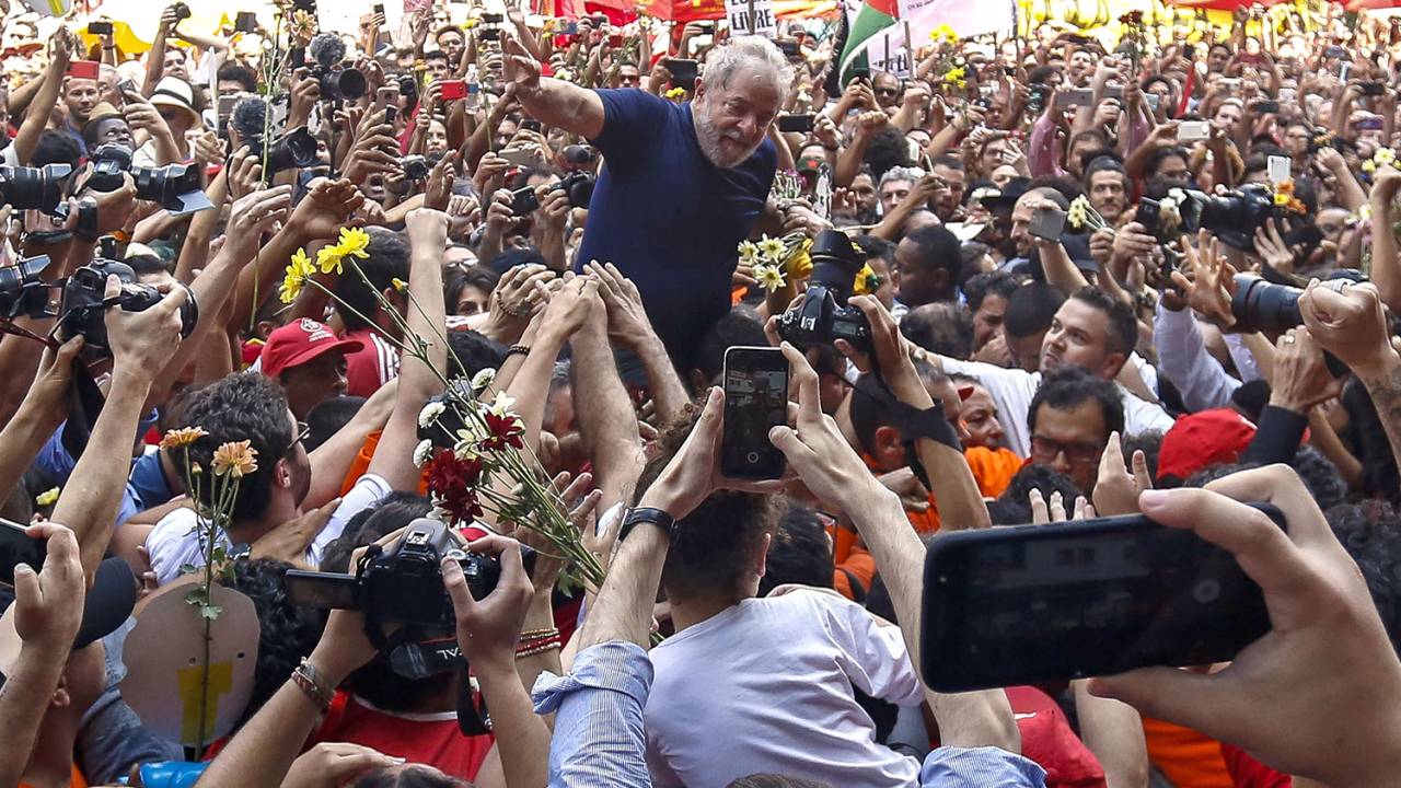 Prisão de Lula - Lula discursa antes de se entregar para PF para ser preso