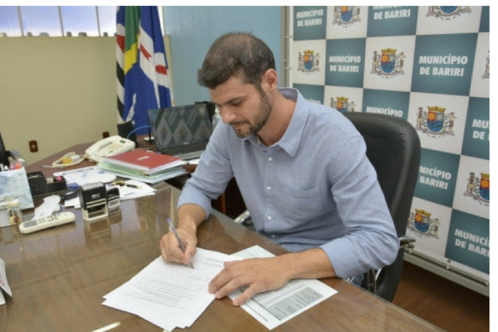 Vereador preso acusado de estupro é suspeito em 2 casos de assédio