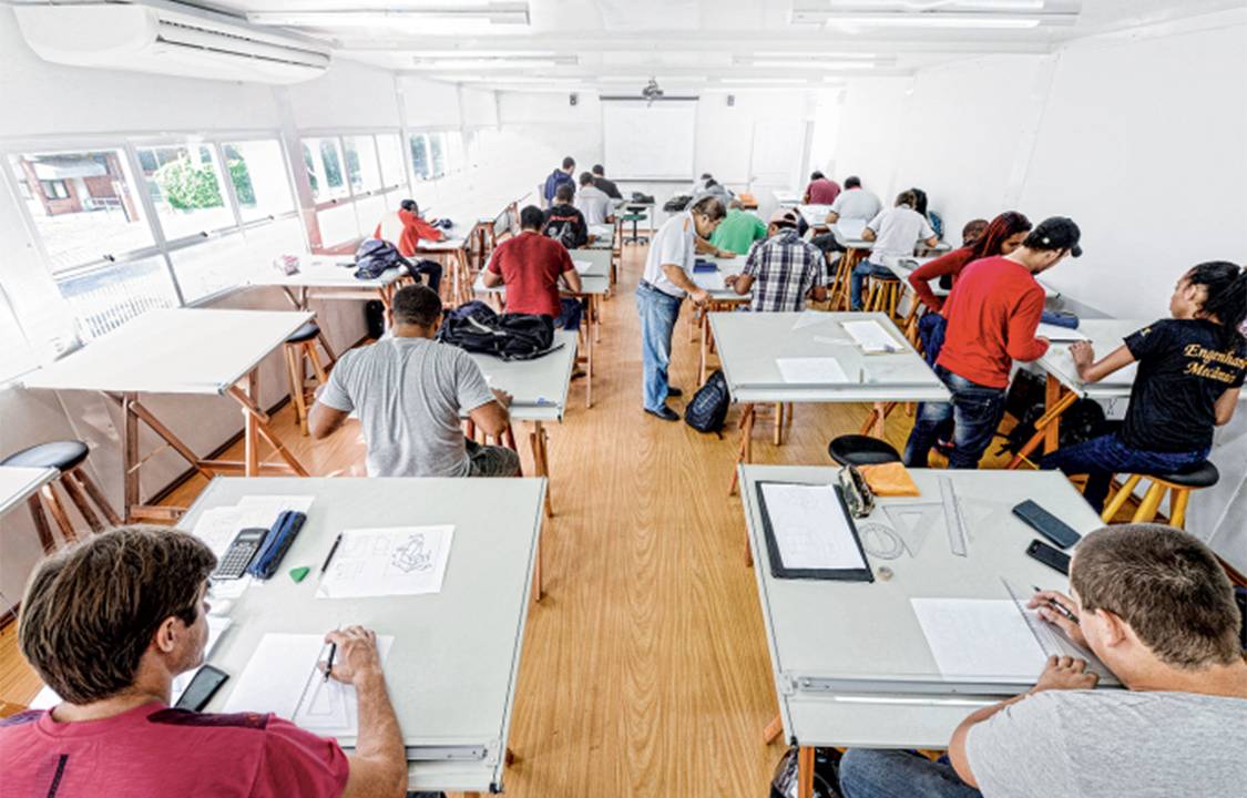 Sala de aula Kroton Educacional