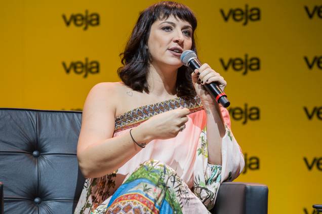 A especialista em cultura digital Bia Granja falou sobre o tema "Quando um conteúdo se torna viral" - 24/04/2018 A especialista em cultura digital Bia Granja falou sobre o tema "Quando um conteúdo se torna viral" - 24/04/2018