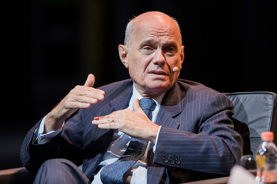 <span><a href="https://preprod.veja.abril.com.br/politica/ricardo-boechat-antidoto-de-fake-news-e-a-tecnologia-que-as-propaga/">"A sociedade não está tão vulnerável à mentira. Nós esquecemos que a tecnologia que dá essa dimensão à mentira é a mesma que a desmascara"</a>, afirmou Boechat</span> - 24/04/2018 <span><a href="https://preprod.veja.abril.com.br/politica/ricardo-boechat-antidoto-de-fake-news-e-a-tecnologia-que-as-propaga/">"A sociedade não está tão vulnerável à mentira. Nós esquecemos que a tecnologia que dá essa dimensão à mentira é a mesma que a desmascara"</a>, afirmou Boechat</span> - 24/04/2018