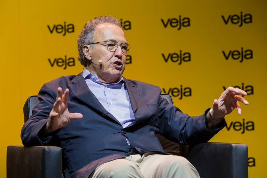 "Como os boatos atingem o caixa da sua empresa" foi o tema da entrevista do publicitário Nizan Guanaes no Amarelas ao Vivo - 24/04/2018 "Como os boatos atingem o caixa da sua empresa" foi o tema da entrevista do publicitário Nizan Guanaes no Amarelas ao Vivo - 24/04/2018