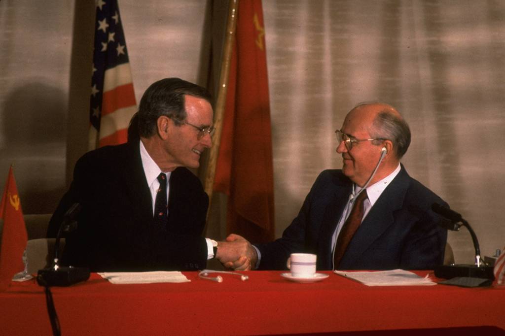 Líderes mundiais lamentam morte de ‘Bush pai’; veja repercussão