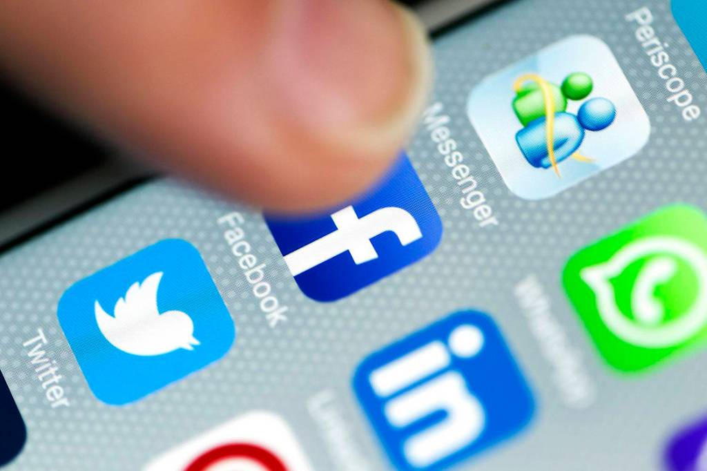 Governo quer apoiar projeto da ‘direita’ que proíbe anonimato nas redes